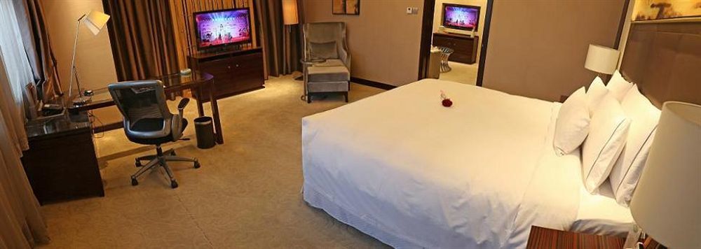 Riviera Hotel Ningbo Esterno foto