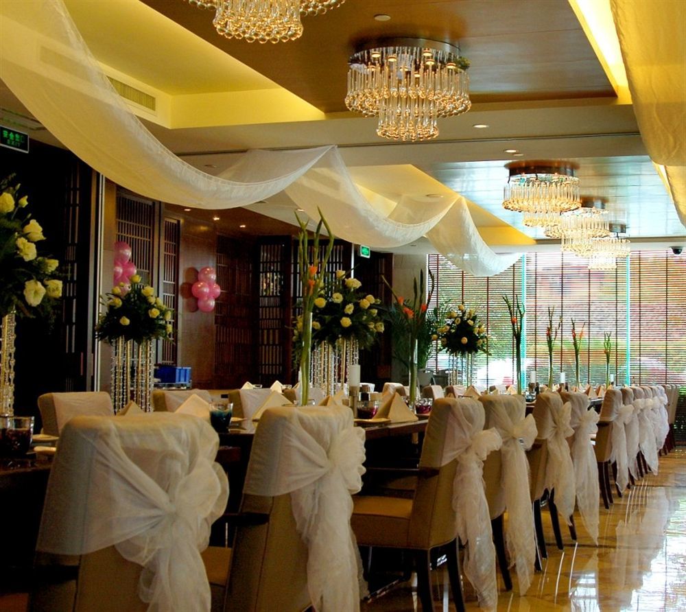 Riviera Hotel Ningbo Esterno foto